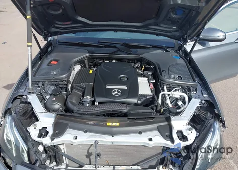 2018 Mercedes-Benz E 300 z USA, uszkodzony, nr VIN WDDZF4JB9JA476018